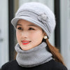 Bonnet casquette et écharpe femmes